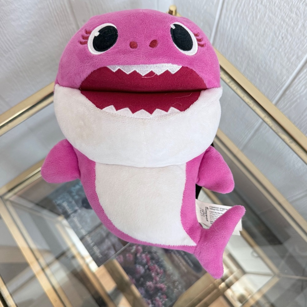 Pinkfong Mommy Shark Plush Hand Puppet Kids OS Pink Excellent WowWee 61080